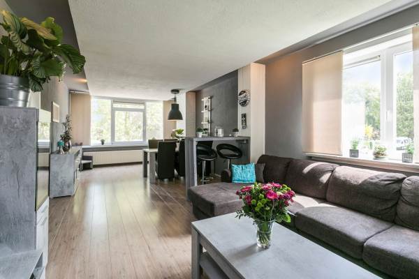 Woning van der Waalsstraat 32 Vlaardingen