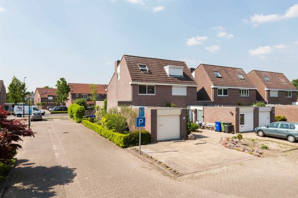 Woning Benraatshoef 18 Raamsdonksveer