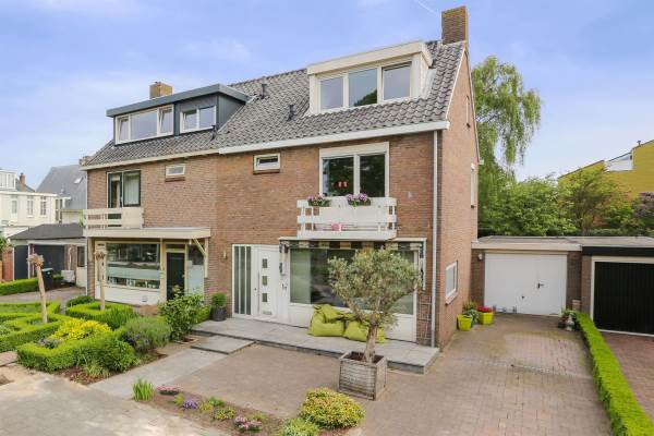 Woning Nassaustraat 1 Lisse
