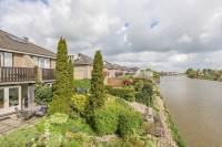 Woning Uiterwaard 79 Moordrecht