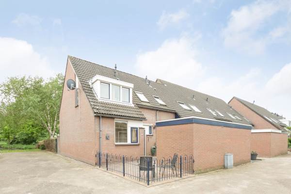 Woning Karperveen 334 Spijkenisse