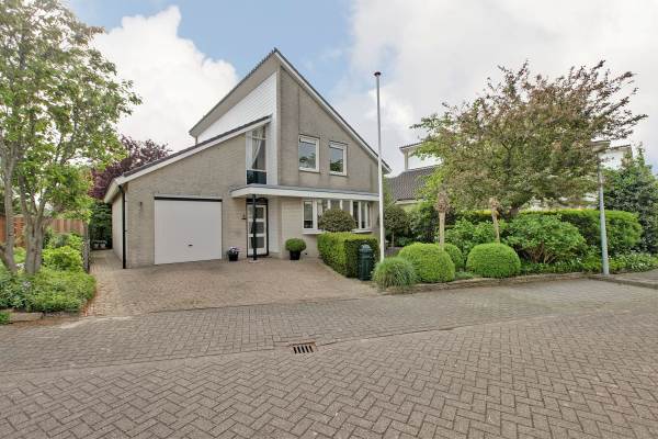 Woning Pastoor Schlüterstraat 9 Assendelft