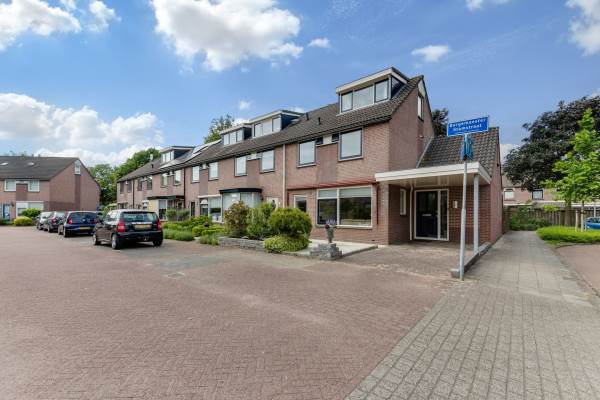 Woning Burgemeester Stamstraat 1 Nijkerk
