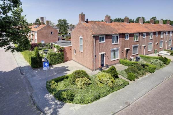 Woning van Linschotenstraat 12 Hoogezand