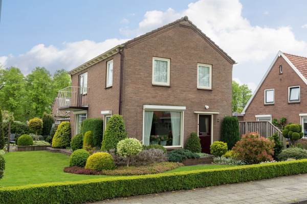 Woning Nieuwstraat 8 Lemelerveld