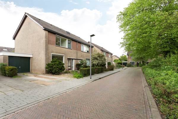 Woning Ribeslaan 1 Winterswijk