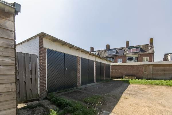 Garage Witte Duifstraat 42 Krommenie