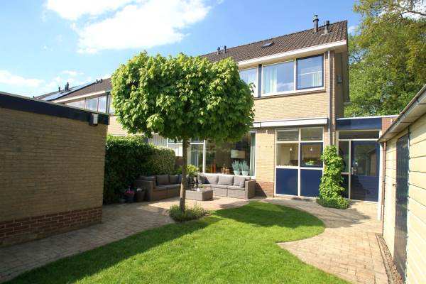 Woning Waardeel 77 Steenwijk
