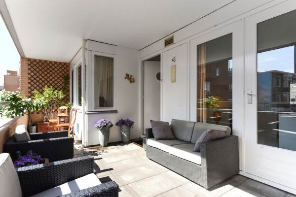 Woning Ammunitiehaven 43 Den Haag