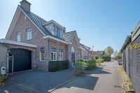 Woning Zuideinde 46 Roelofarendsveen