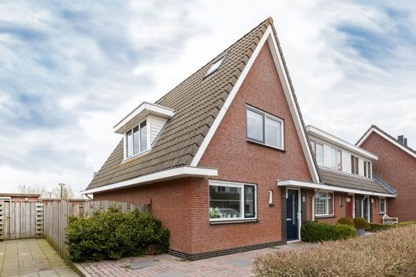 Woning Kweekgras 2 Houten