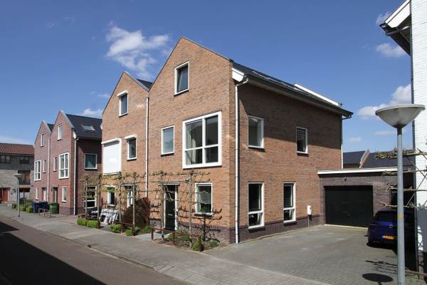 Woning Sjorsstraat 45 Almere