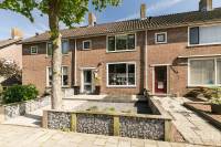 Woning Margrietstraat 19 Hendrik-Ido-Ambacht