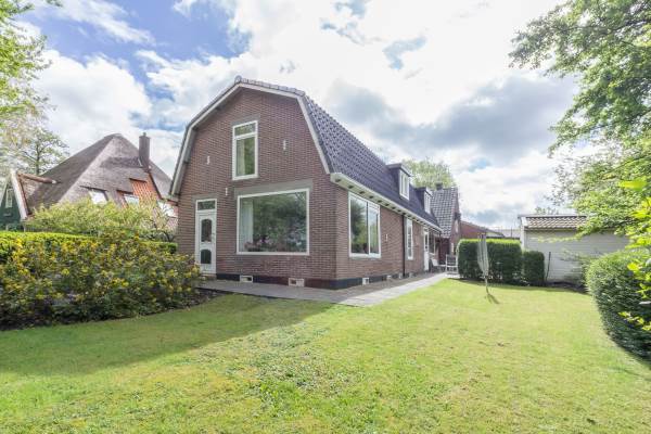 Woning Dorpsstraat 12 Zwaag