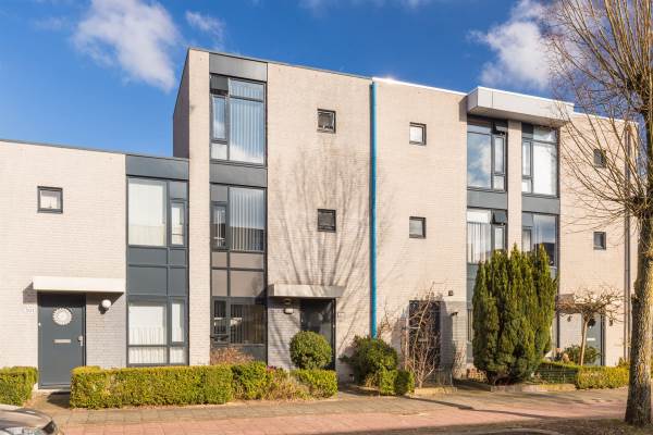 Woning Wilhelmina van Pruisenlaan 303 Gouda