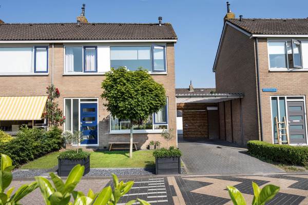 Woning Middelbuorren 73 Opeinde