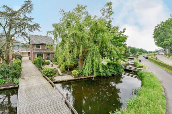 Woning Meester van der Meerendonkstraat 4 De Hoef
