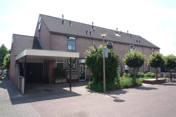 Woning Burgemeester Stamstraat 2 Nijkerk