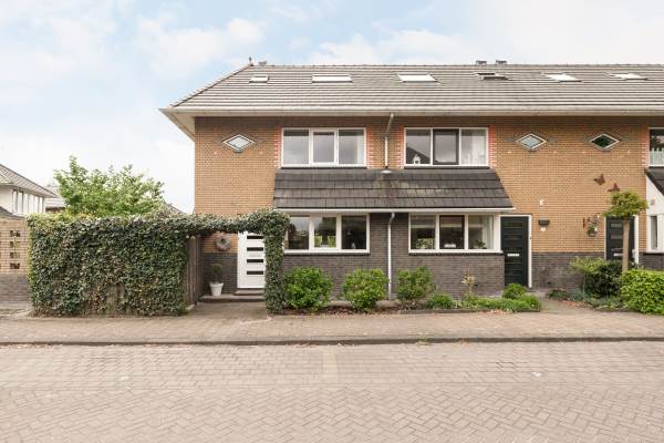 Woning Dadelgaarde 1 Hendrik-Ido-Ambacht