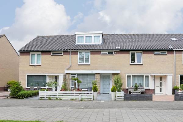 Woning Beneluxlaan 314 Heemskerk