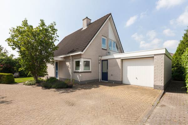 Woning Betsy Westendorp-Osieckstraat 17 Spijkenisse
