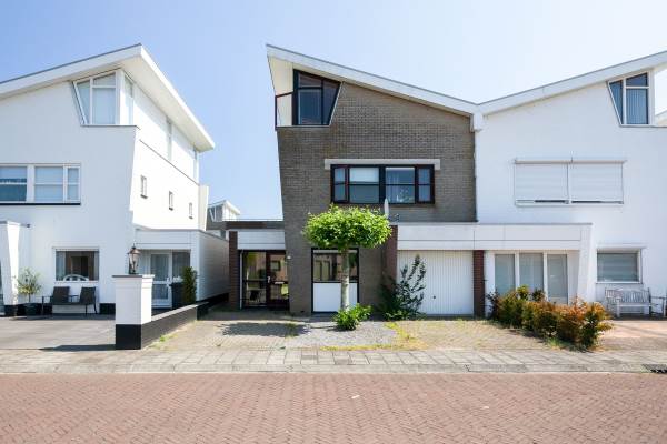 Woning Uitdamstraat 5 Lelystad