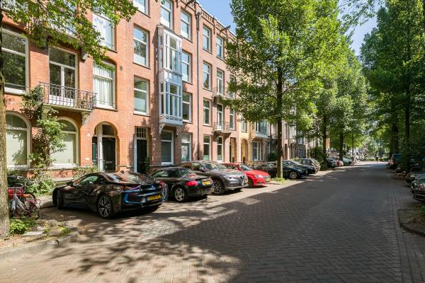 Woning Johannes Verhulststraat 124 Amsterdam