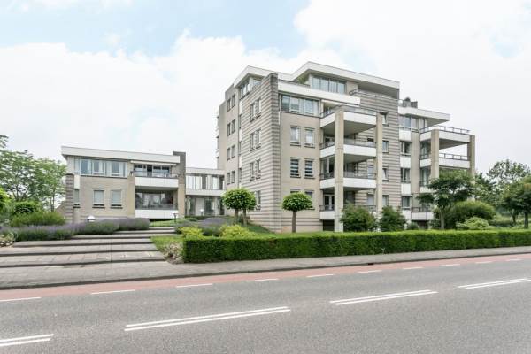 Woning Johannes XXIII-singel 129 Heerlen