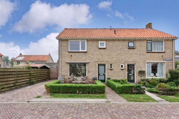 Woning Leeghwaterstraat 2 Stompetoren
