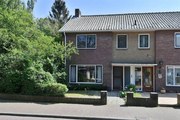 Woning Nieuwe Kerklaan 1 Huizen