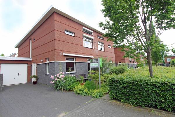 Woning Josinahof 11 Breukelen