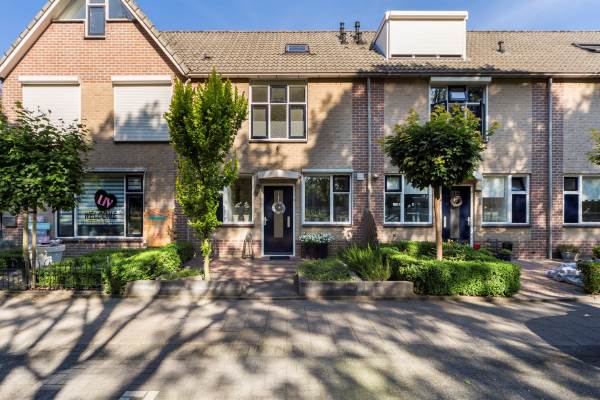 Woning Van Veldekelaan 36 Veenendaal