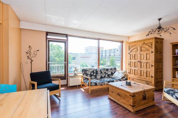 Woning dr. Wiardi Beckmansingel 119 Vlaardingen