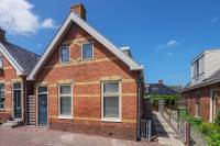 Woning Oranjestraat 14 Eenrum
