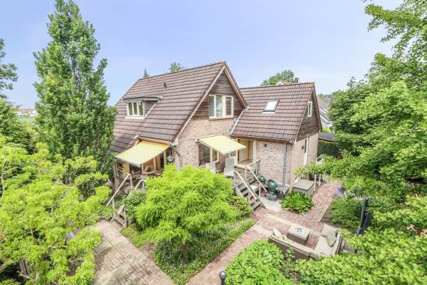 Woning Kanaalweg Oostzijde 154 Hellevoetsluis