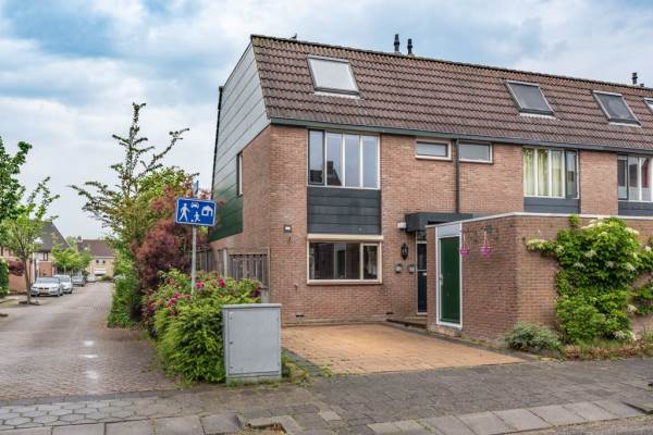 Woning Hoekkamp 1 Hendrik-Ido-Ambacht