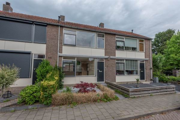Woning Arie van Drielstraat 57 Puttershoek