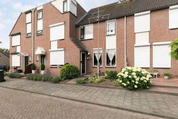 Woning Van Clevestraat 17 Hardinxveld-Giessendam