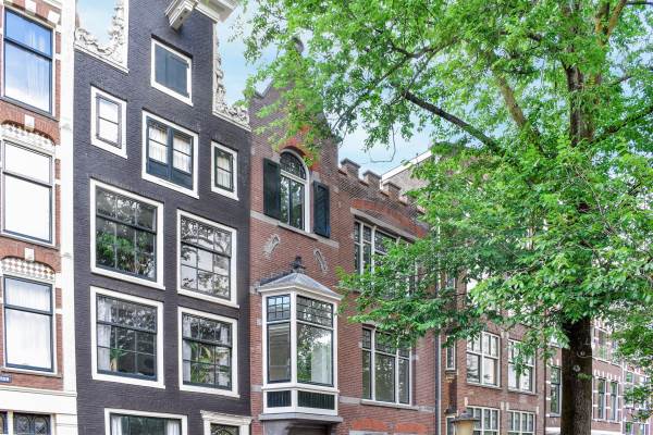 Woning Oudezijds Voorburgwal 330 Amsterdam