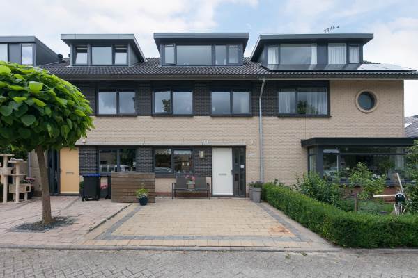 Woning Adelaarsvaren 105 Bergschenhoek