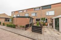 Woning Madeliefstraat 24 Klaaswaal