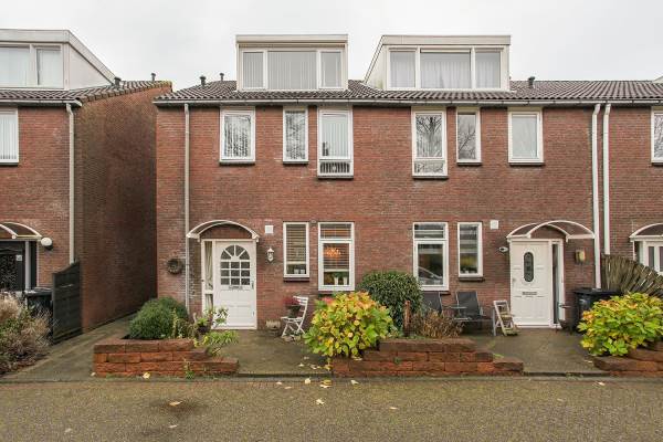 Woning Adriaan Roland Holststraat 64 Rotterdam