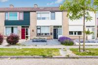 Woning Azaleastraat 12 Wijk en Aalburg