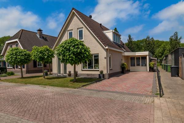 Woning Larixlaan 2 Woudrichem