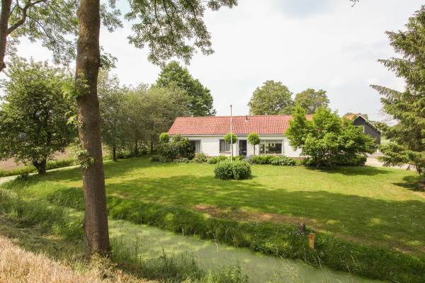 Woning Provincialeweg Oost 54 Haastrecht