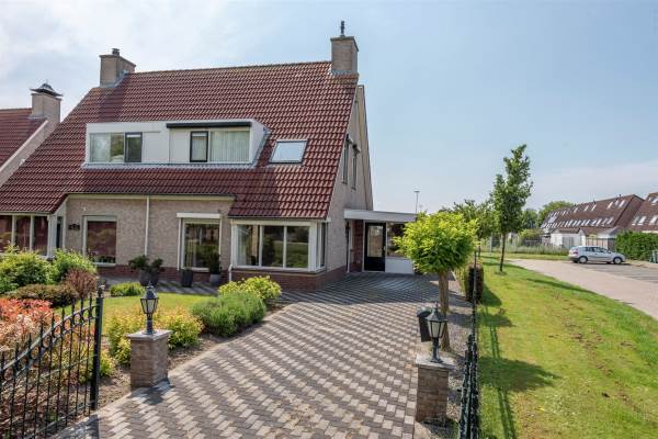 Woning Burg. Korstanjestraat 45 Klaaswaal