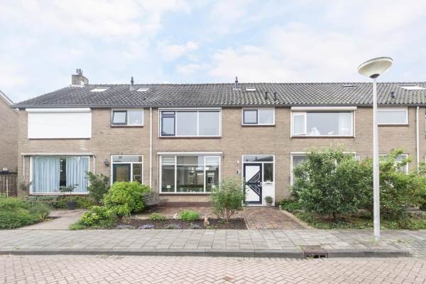 Woning Mr J R Thorbeckestraat 13 Zuidland