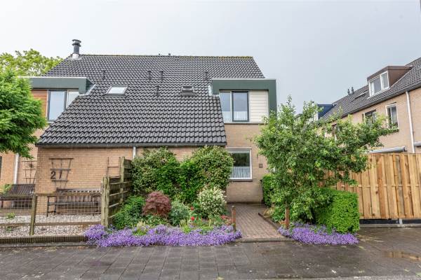 Woning Seringenstraat 23 's-Gravendeel