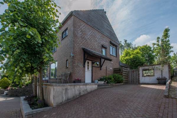 Woning dorpsstraat 4 Ingber