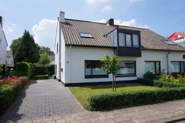 Woning Johan Frisostraat 5 Cadier en Keer